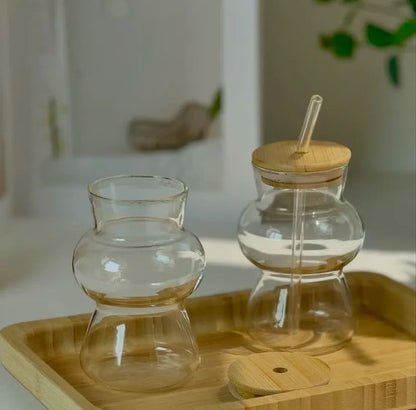 Elegant Borosilicate Glass Cup with Bamboo Lid and Straw