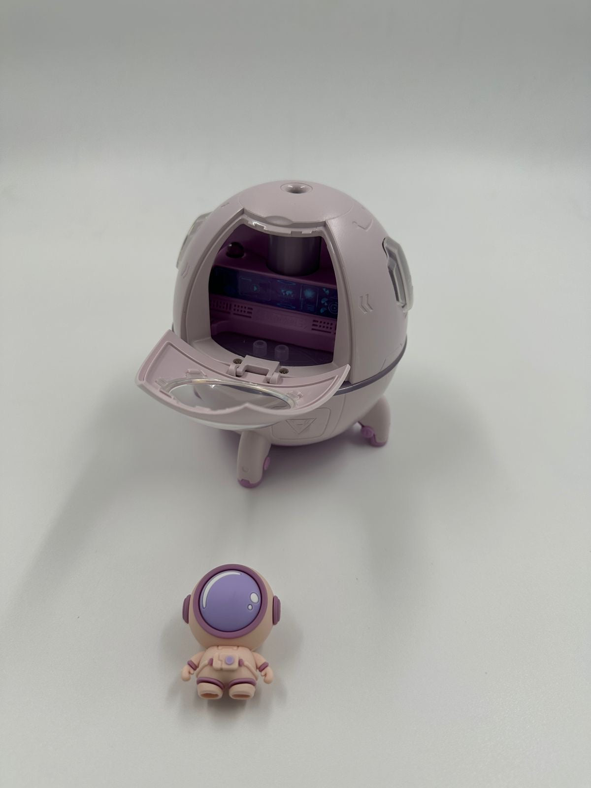 Special Offer – Astronaut-Themed Humidifier with Lights